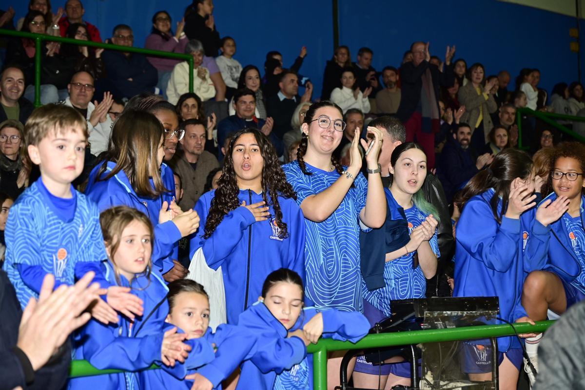 Galería | La presentación oficial del Fustecma Nou Bàsquet Femení Castelló en imágenes