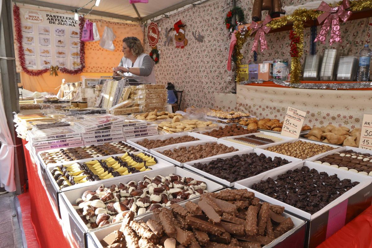 Así se ha inagurado la Feria de la Navidad en Xixona