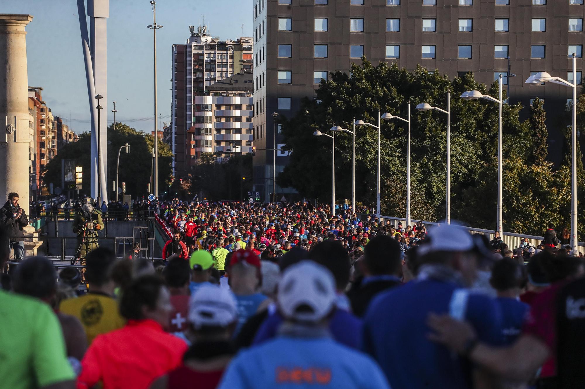 Salida del Maratón Valencia 2021