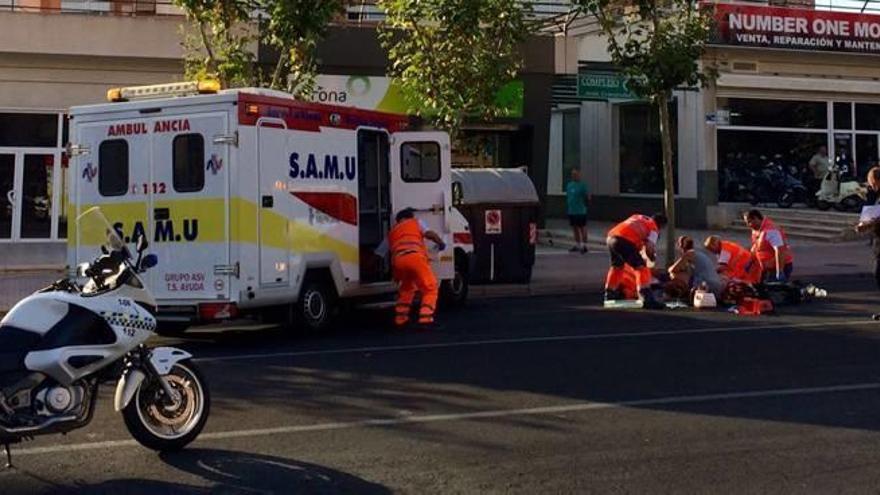 Un motorista de 50 años, herido de gravedad tras chocar con un turismo en Benidorm