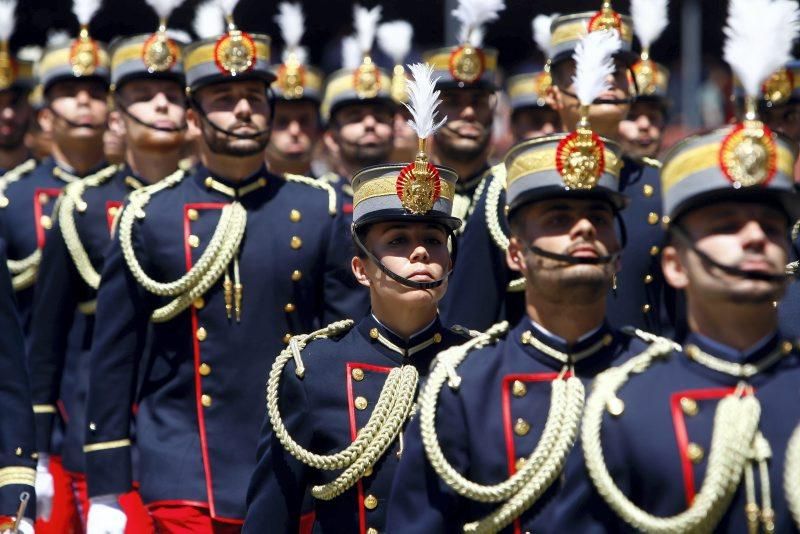 El rey entrega nuevos despachos en la Academia General Militar