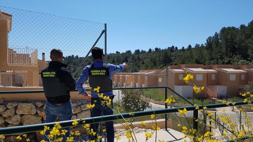 Pillado tras robar en 49 casas sin habitar de una urbanización de Gata