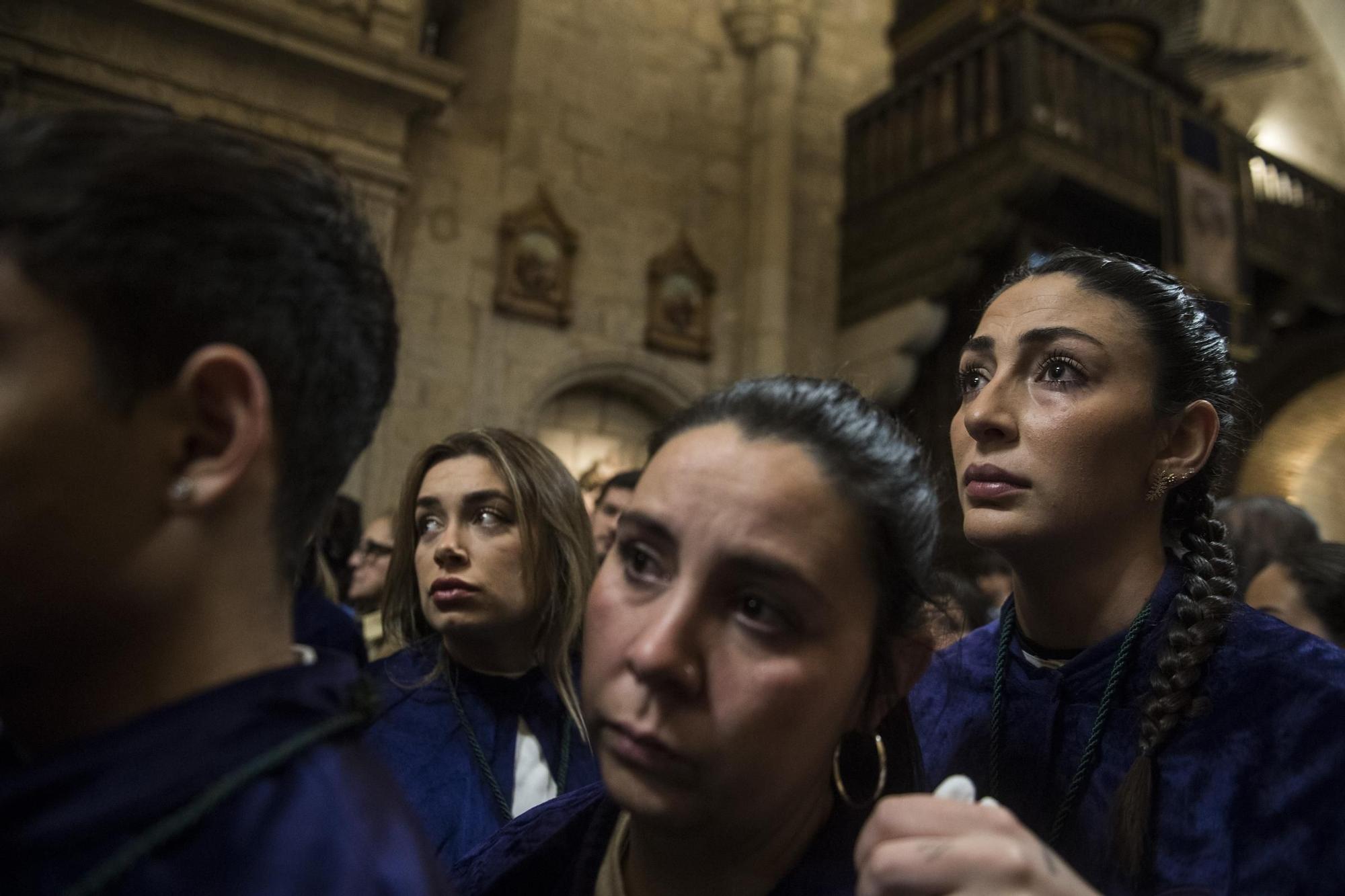 Desconsuelo en la suspensión de la procesión de la Esperanza en Cáceres