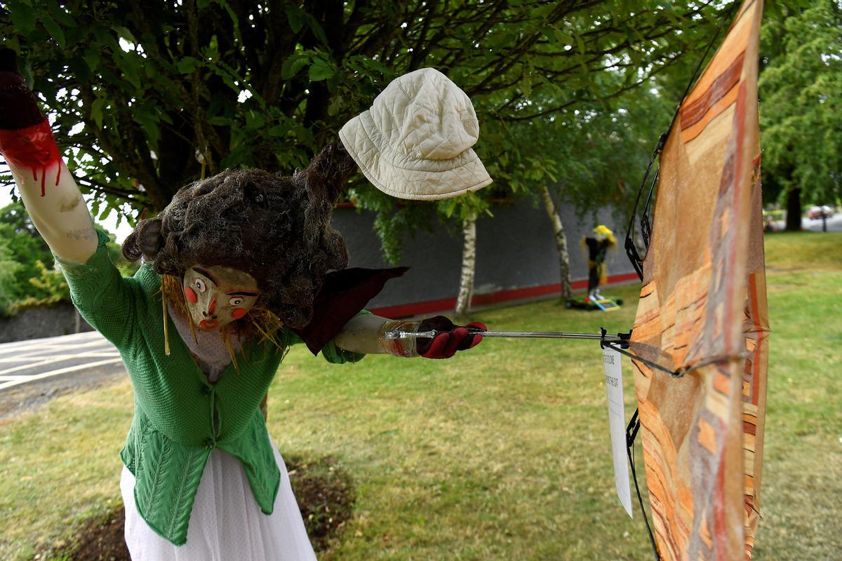 Mil y un espantapájaros en el festival de Durrow (Irlanda)