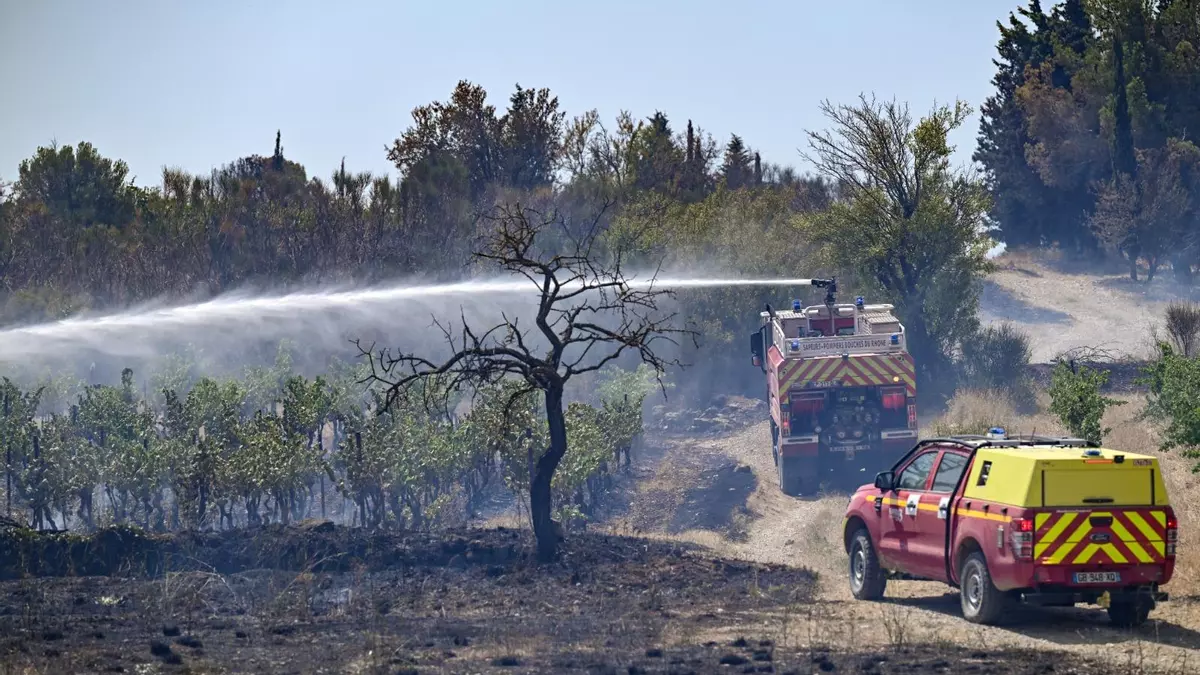 El mega incendi de França ja està sota control però encara tardarà "diversos dies" a extingir-se