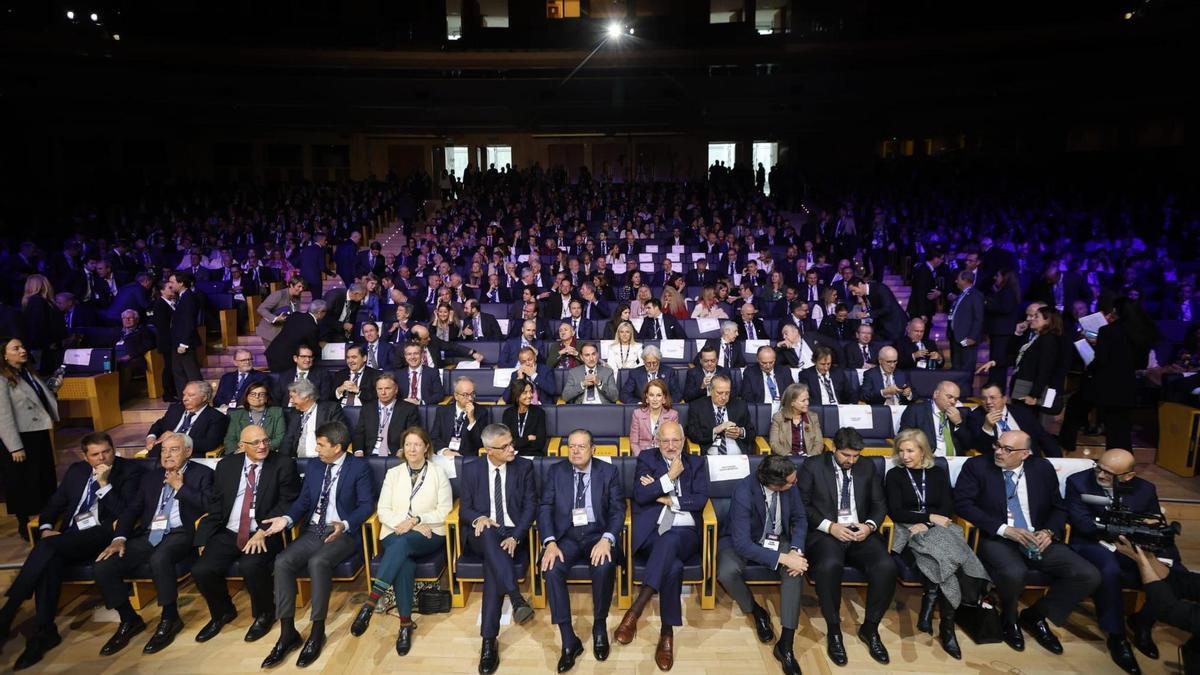 El movimiento #Quierocorredor, impulsado por la Asociación Valenciana de Empresarios (AVE), reúne a 1.800 empresarios y representantes de la sociedad civil en el Palacio Municipal de Congresos (IFEMA) de Madrid.