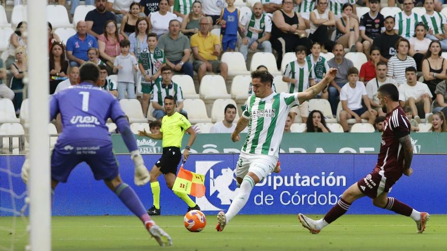 Córdoba CF-Albacete: las imágenes del partido en El Arcángel
