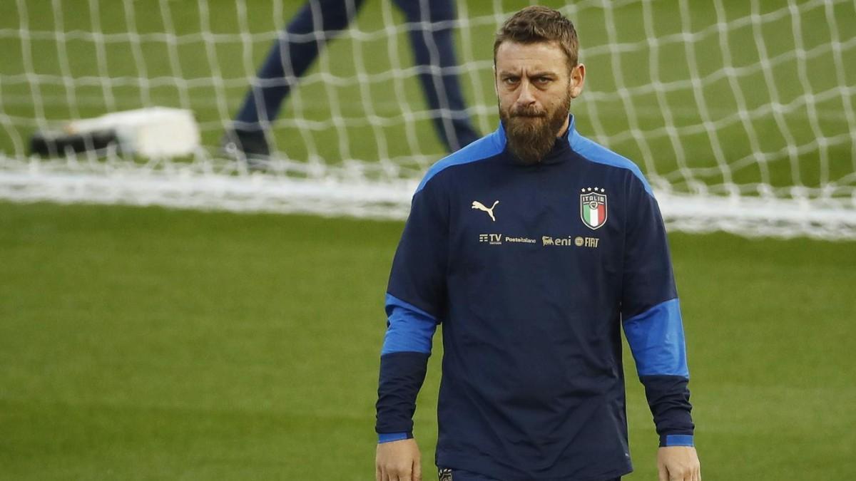 De Rossi,  ayudante de Mancini en la selección italiana