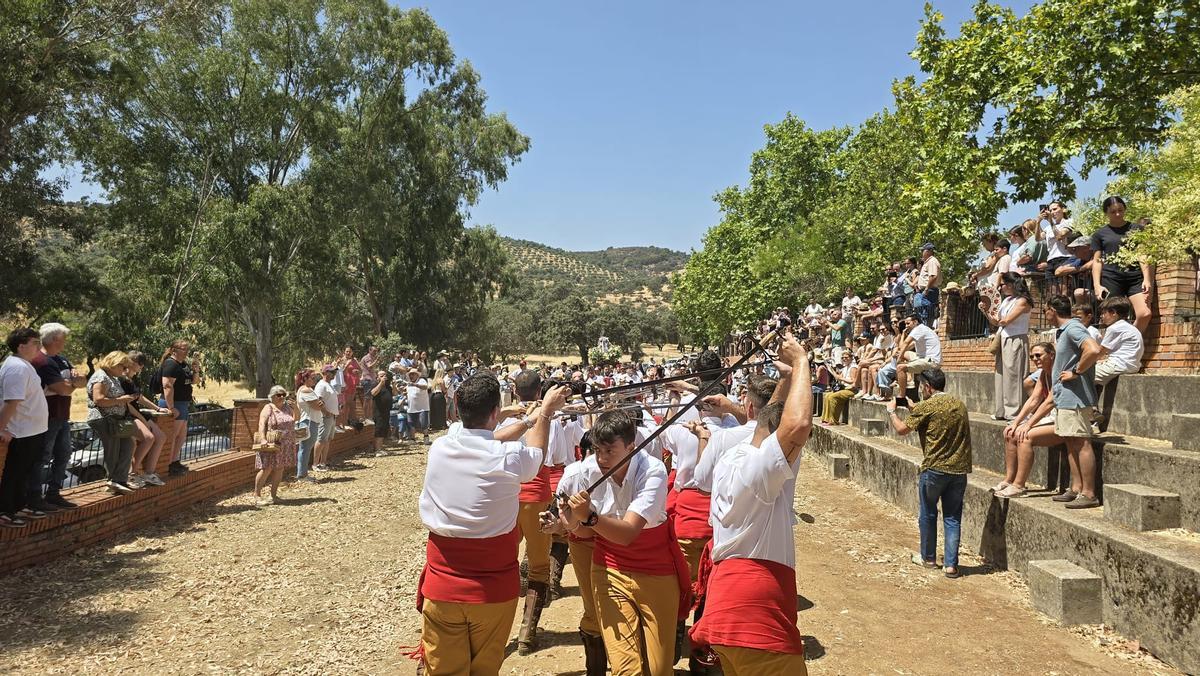 Obejo burla a la muerte con la "degollá"
