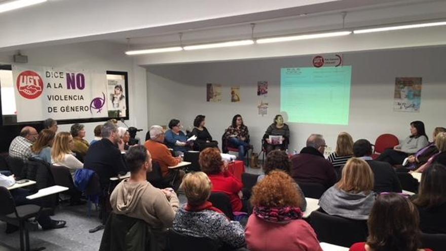 Los sindicatos preparan en Alicante los actos del Día de la Mujer y la huelga de dos horas