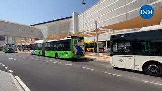 Calor y confusión en el estreno de la nueva parada de autobuses del aeropuerto de Palma: "Aquí hay sombra a medias"