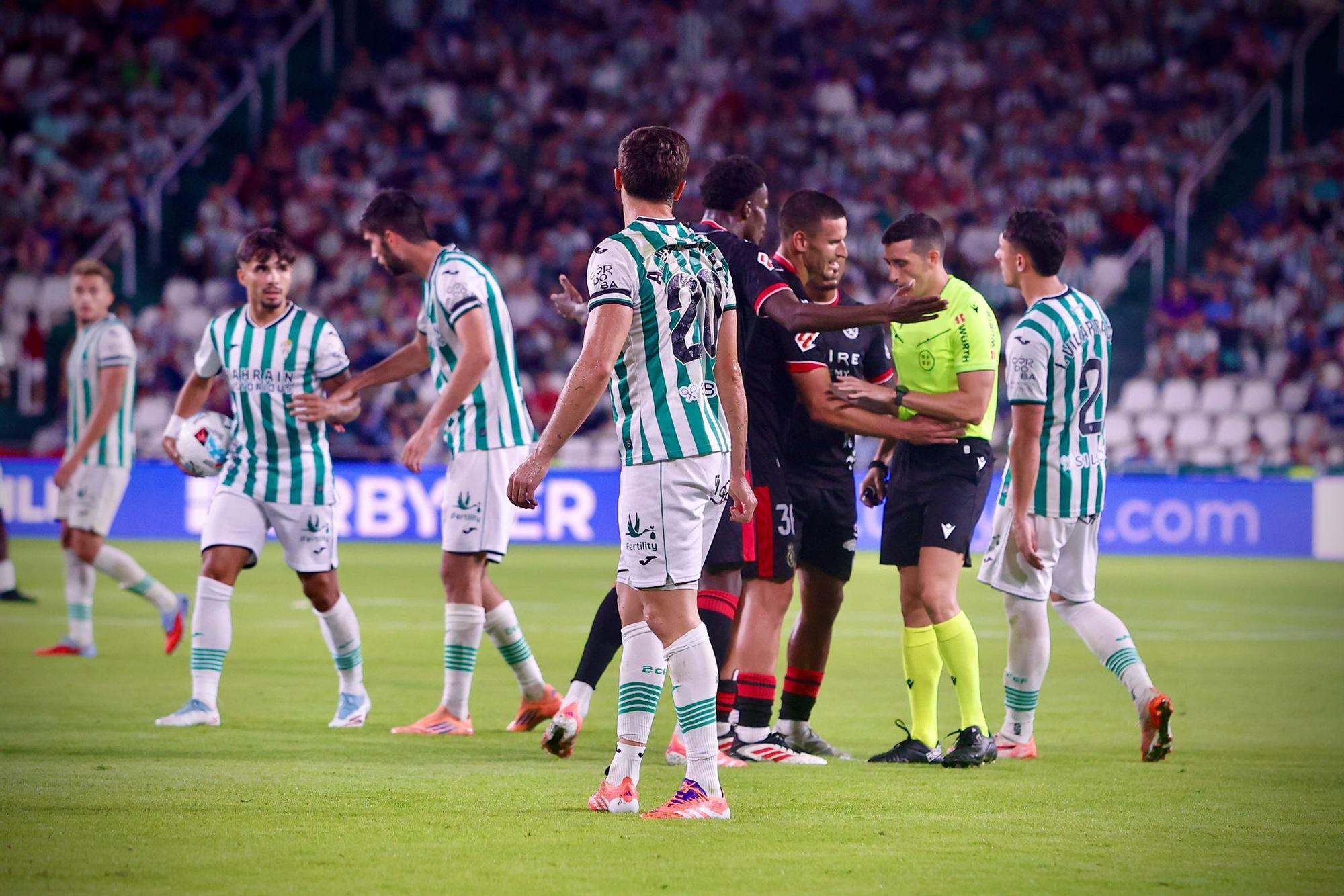 Córdoba CF-Cultural Leonesa | Las imágenes del partido de LaLiga Hypermotion