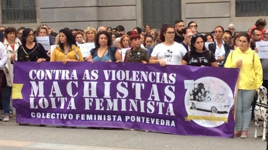 Pontevedra condena la barbarie machista de Valga