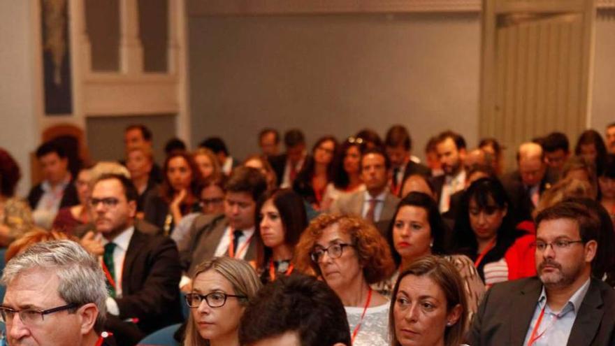 Público asistente a las jornadas, ayer, en el Antiguo Instituto.