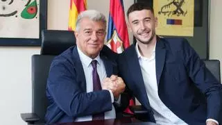 Joan García entra en el universo del Barça con la firma hasta 2031