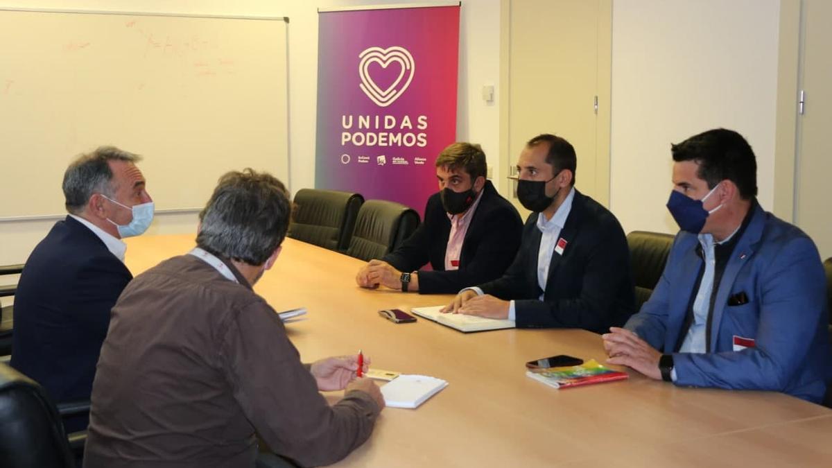 Reunión de IU sobre el futuro de la provincia de Córdoba.