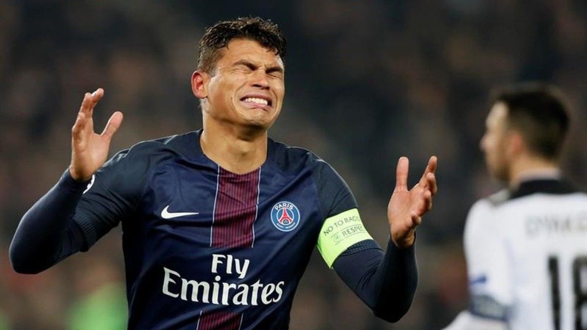 Thiago Silva, en una fotografía de archivo con la camiseta del PSG | EFE