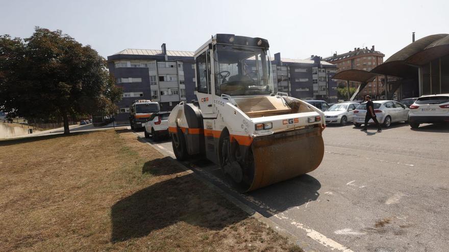 El Ayuntamiento de Oviedo acelera para terminar en 2024 la reforma de la calle Río Orlé y del comedor del colegio de Ventanielles