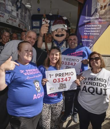 22/12/2018 TEROR. Lotería de Navidad, administración Caminito de Teror, Tercer  premio y el Gordo de Navidad vendidos en Teror. FOTO: J. PÉREZ CURBELO  | 22/12/2018 | Fotógrafo: José Pérez Curbelo