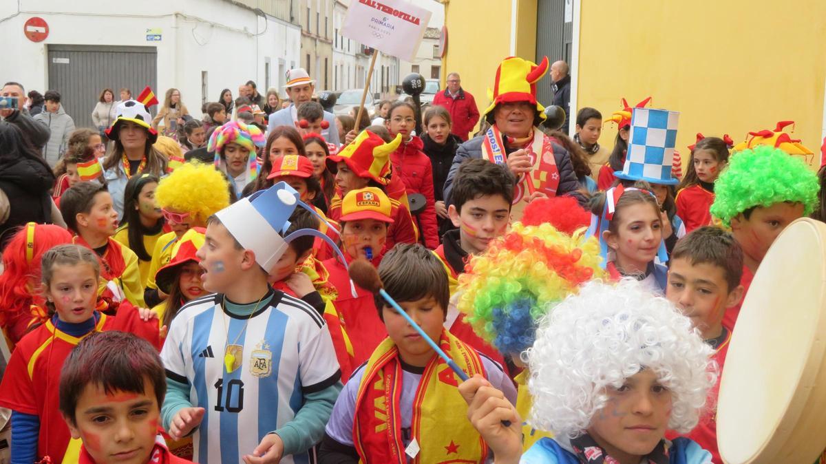 También desfilaron los forofos de la Selección