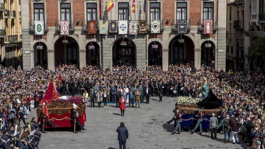 Procesión de la Resurrección en Zamora.