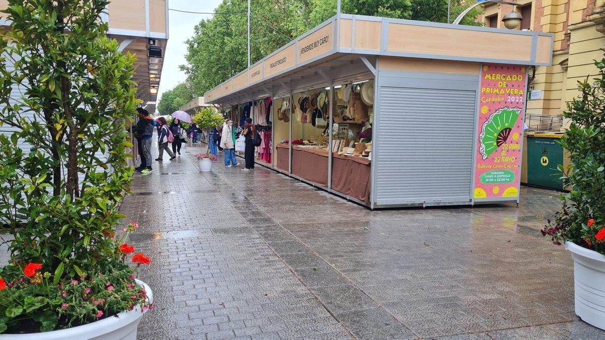 Mercado de la Primavera, instalado en el Bulevar.