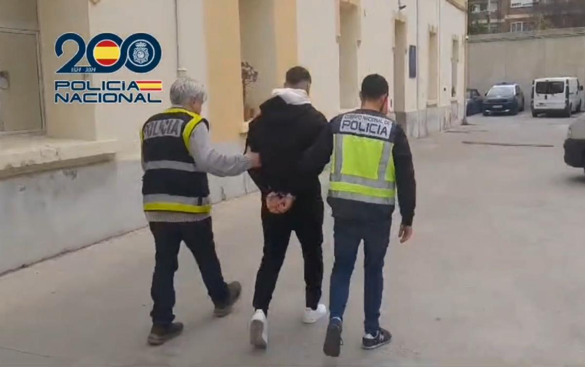 La Policía Nacional detiene a dos varones por la agresión cometida contra tres aficionados del Villarreal CF