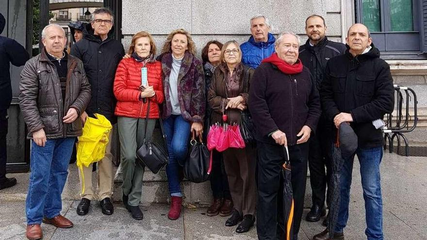 Victimas del accidente del Alvia ayer en Madrid.