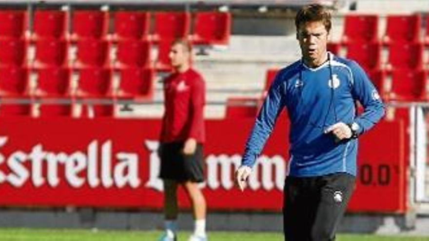 Rubi, en un entrenament d&#039;aquesta temporada a l&#039;estadi de Montilivi.