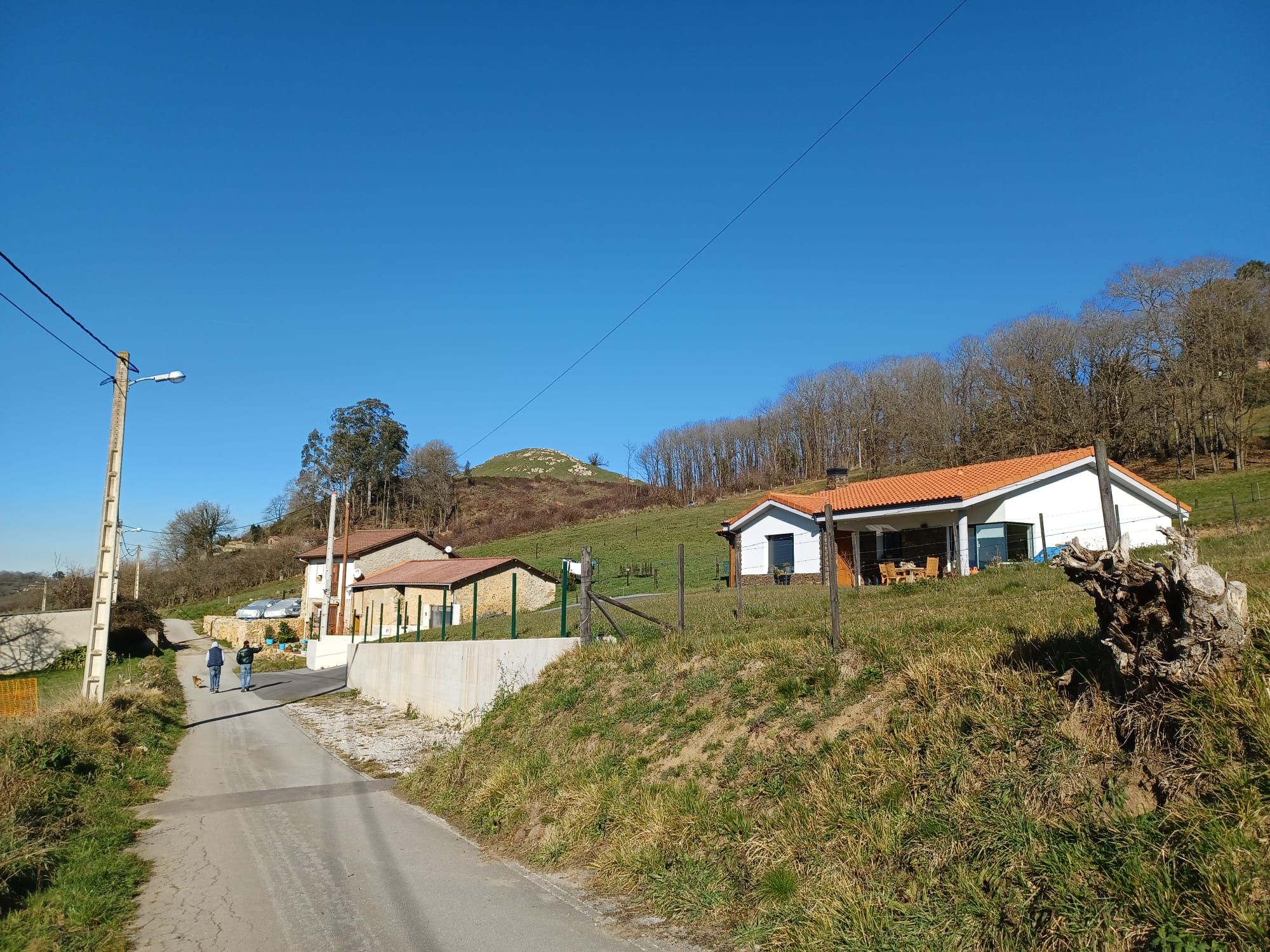 Aramil, así es la zona rural de Siero de moda que se llena de familias con hijos