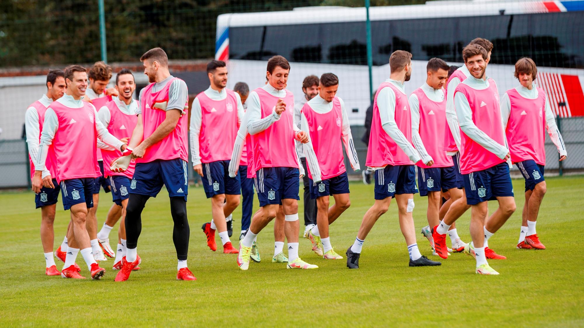 La selección de Luis Enrique, en el último entrenamiento antes de la final contra Italia.