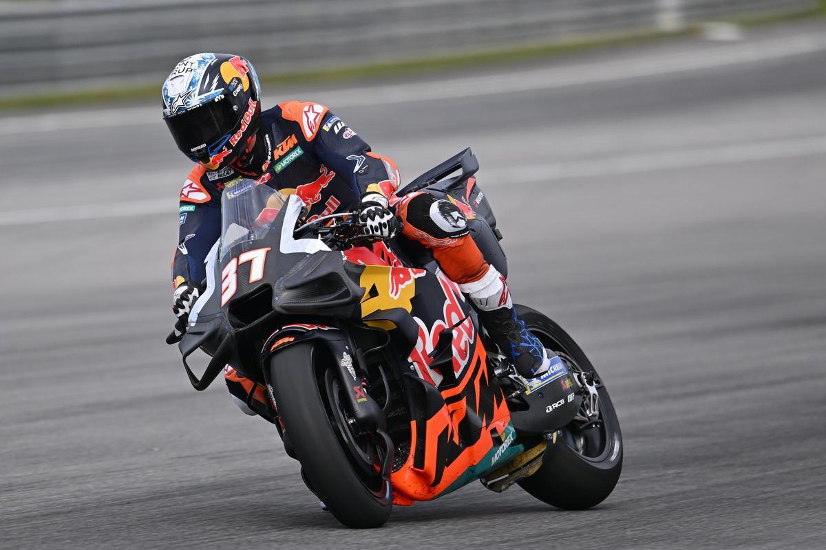 Pedro Acosta, en los test de Sepang