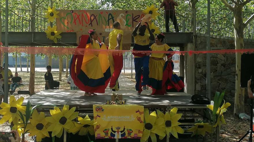 La comunitat colombiana de Girona celebra la seva festa de la independència