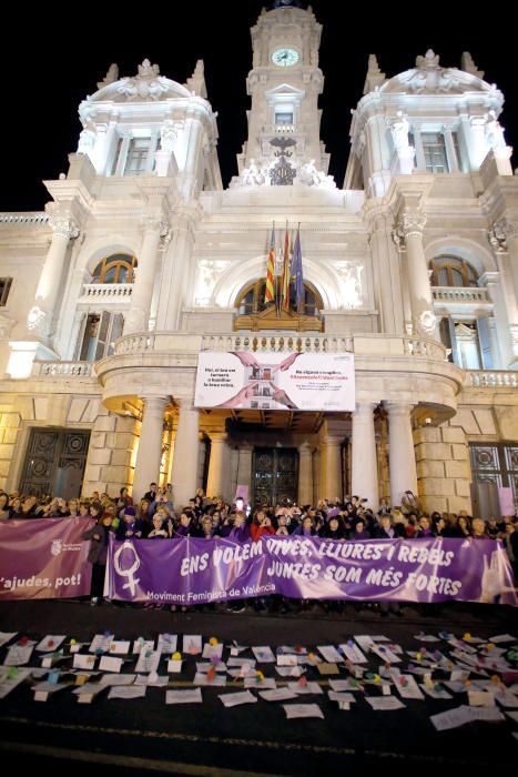 Manifestación contra la violencia de género en València