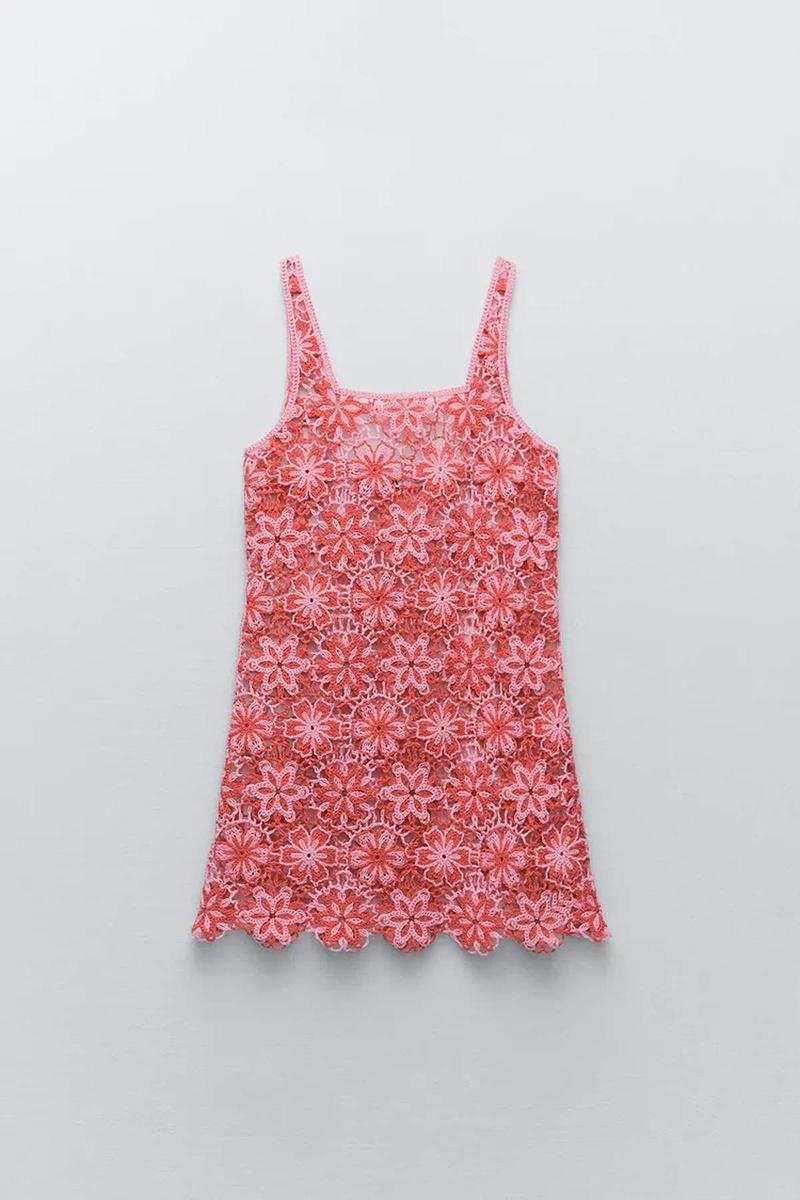 Vestido de crochet de estampado floral de Zara