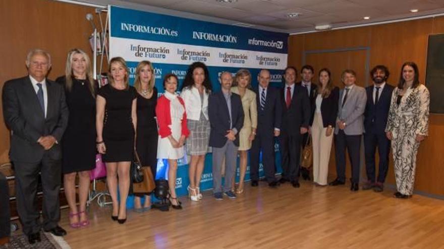 Participantes en la mesa redonda sobre sanidad privada en INFORMACIÓN.