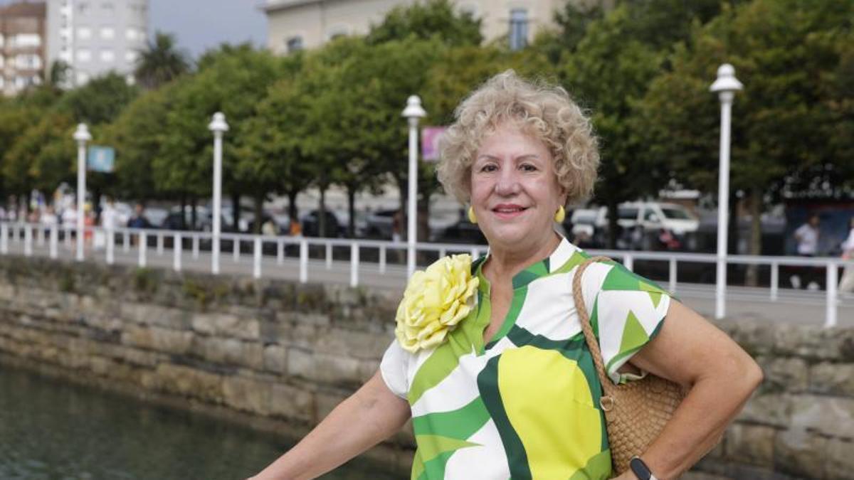 Isabel Viña, en el puerto deportivo de Gijón.