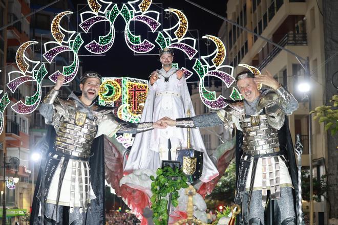 Las mejores imágenes de la Entrada Cristiana en Orihuela