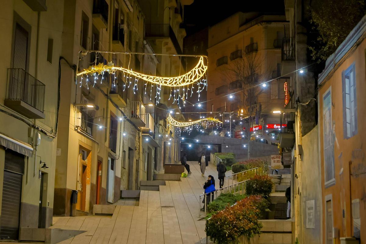 La il·luminació nadalenca de les festes a Manresa