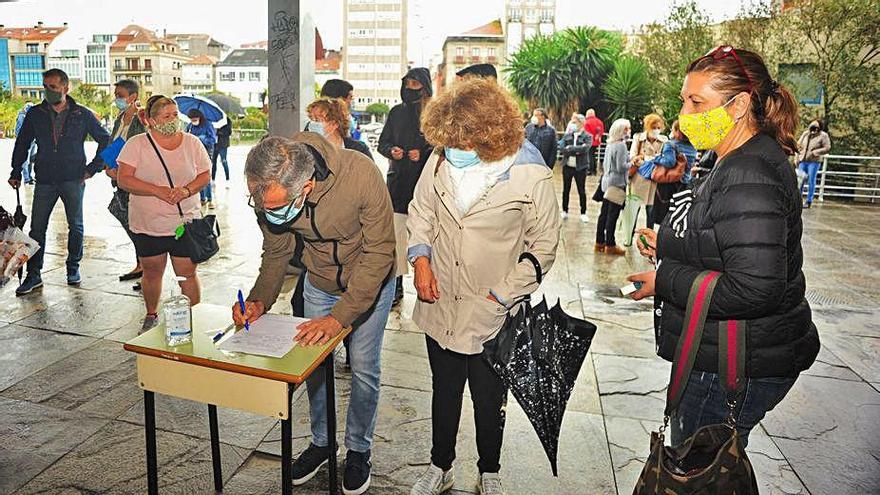 La primera jornada de recogida de firmas.