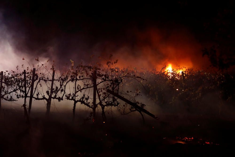 Un incendi a Califòrnia obliga a evacuar a 180.000 persones