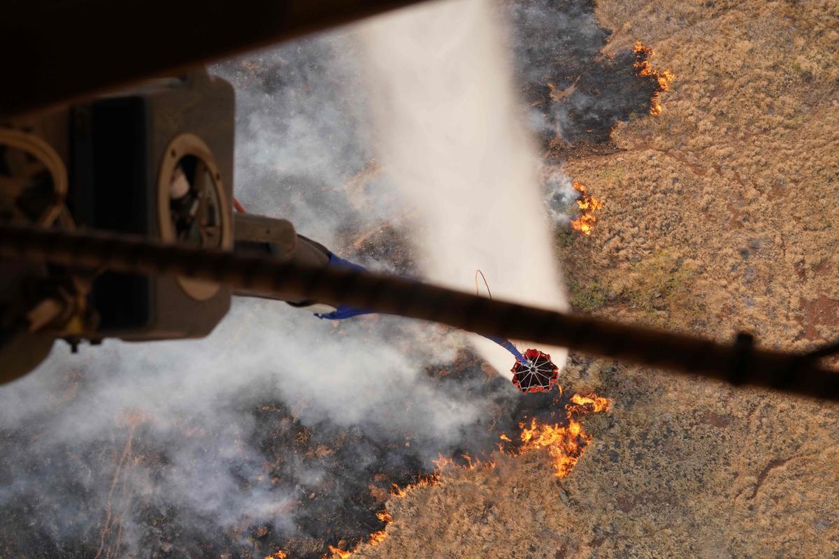 El fuego destruye la localidad de Lahaina, en Hawái