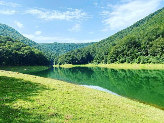 Lago del Leurtza (Navarra) 940 menciones