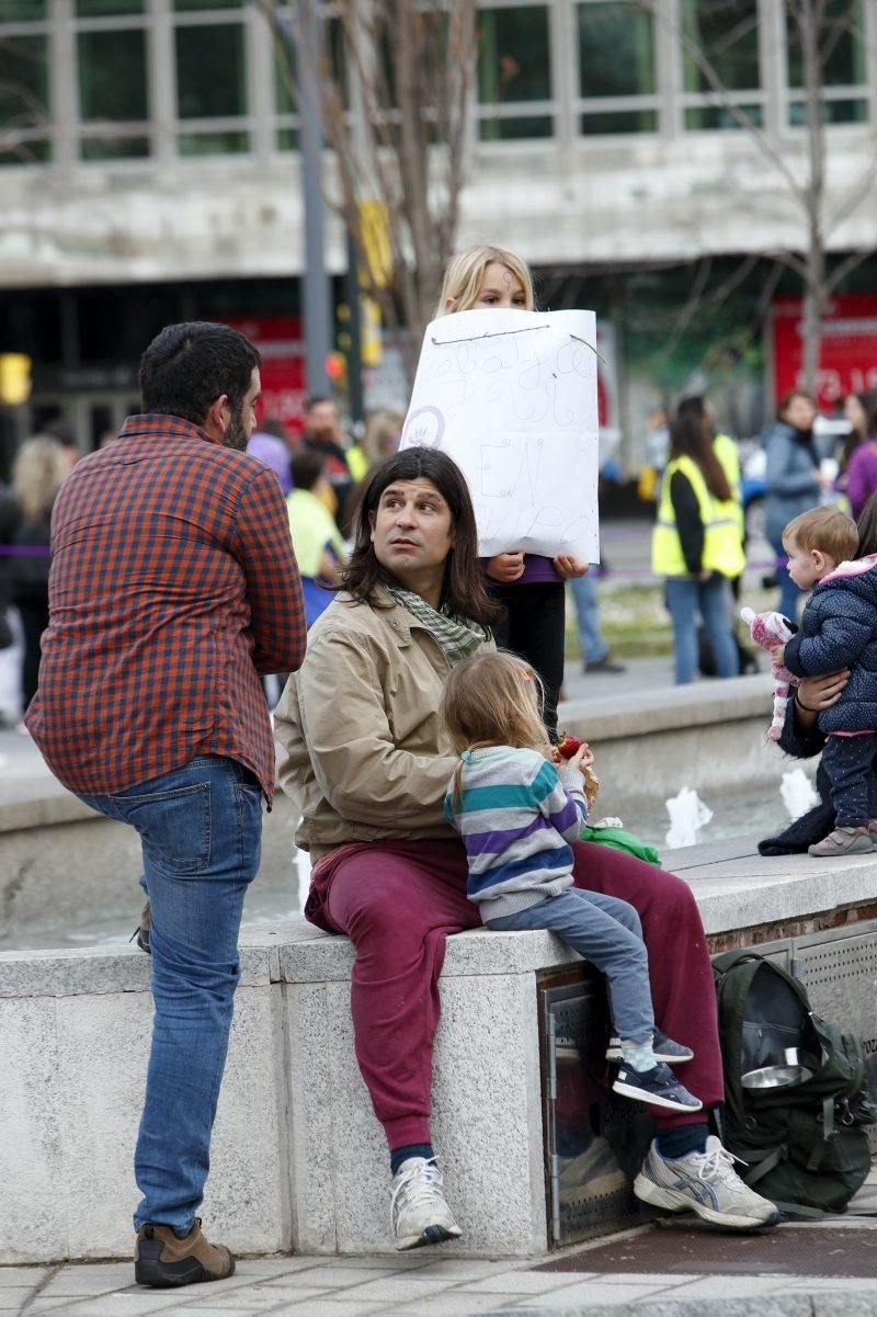 Fotogalería del 8-M en Zaragoza