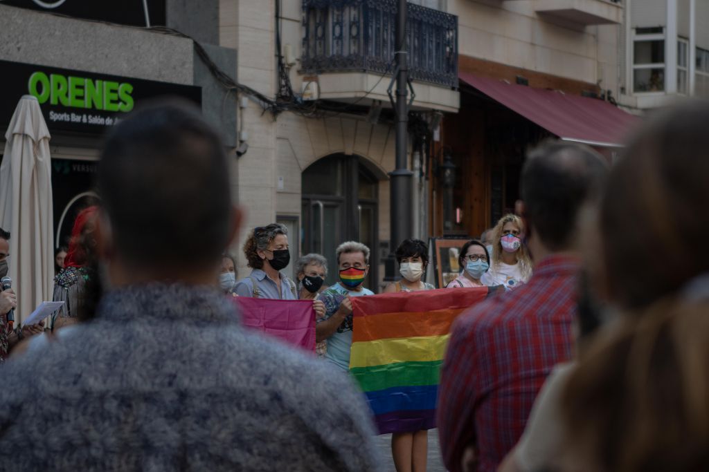 Imágenes de la protesta contra la LGTBI fobia en Cartagena