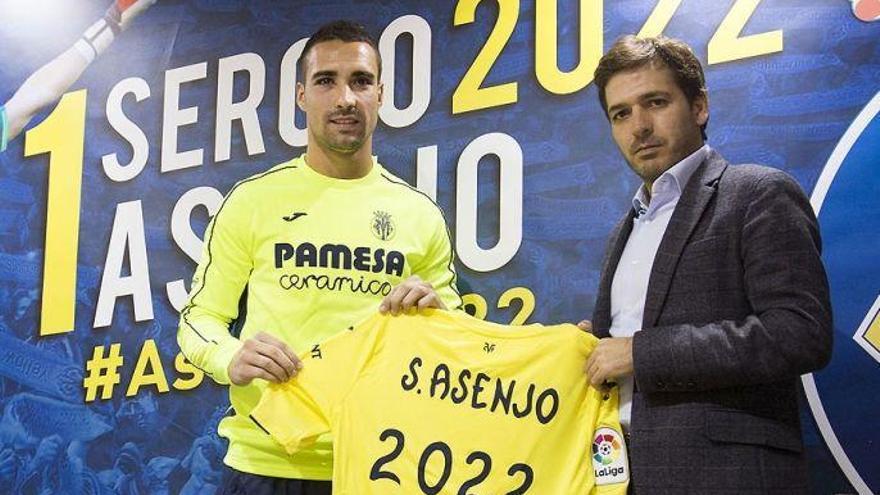 Asenjo: “Esta ampliación es fruto del respeto que siento por este escudo y este club”