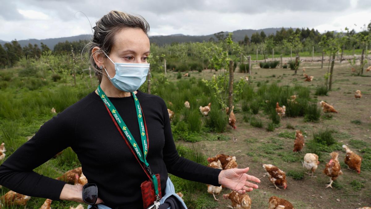 Eva García | Regenta una granja de gallinas. La Braña (Castrillón)