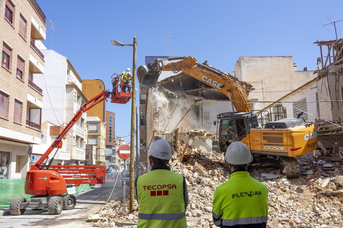 El parvulario y hospital de las monjas de Torrevieja ya es historia El parvulario y hospital de las monjas de Torrevieja ya es historia