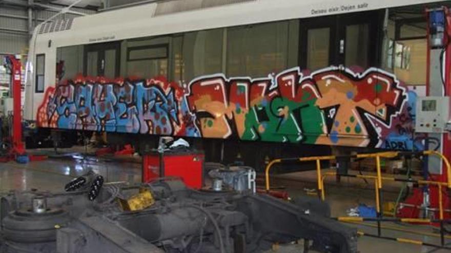 Desmantelados 17 grupos de grafiteros por causar daños en Alicante