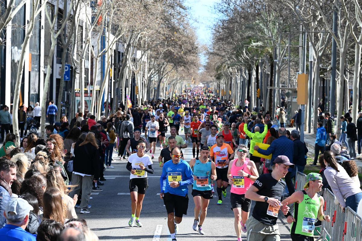 ¿Has participado en la Marató de Barcelona 2024? ¡Búscate en las fotos¡